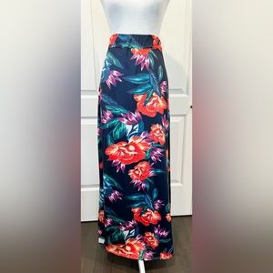 NWOT Maxi Tropical Skirt